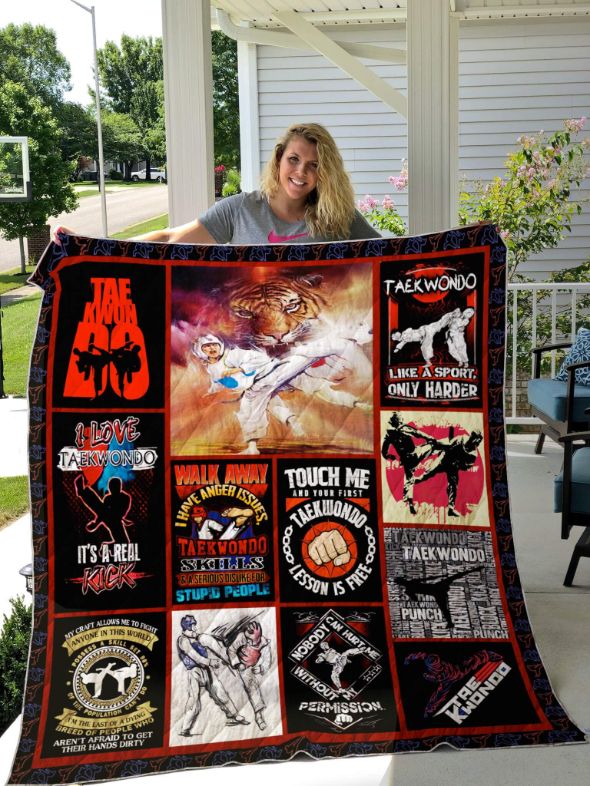 Taekwondo I Love Taekwondo It's A Real Kick Perfect Gifts For Taekwondo Lover Quilt Blanket ideal
