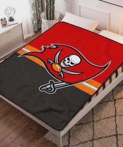 Tampa Bay Buccaneers Football Team Quilt Blanket - A Winning Season for NFL Fans