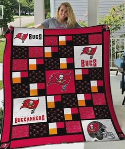 Tampa Bay Buccaneers Quilt Bedding Set with Team Design