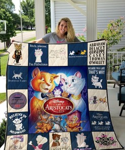 The Aristocats Ver.0117 Quilt Bedding Set - Ver.0117 of this Classic Disney Movie Inspires this Quilt Bedding Set