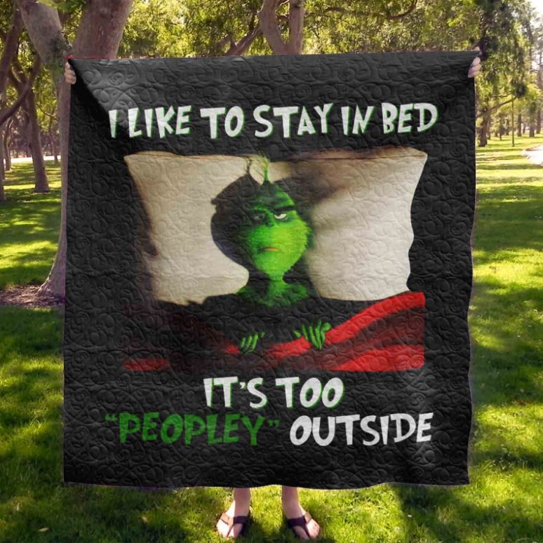The Grinch Likes to Stay in Bed Quilt Blanket - Perfect for Winter Nights