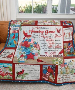 The Old Rugged Cross Cardinal Comfy Sofa Throw Blanket Gift with Christmas Theme