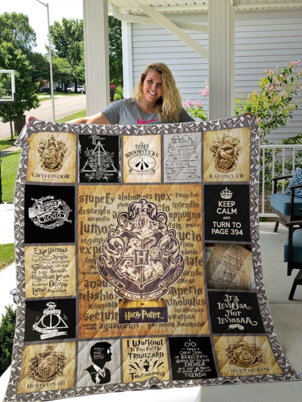 The Three Broomsticks Collection Quilt Blanket for Harry Potter Fans