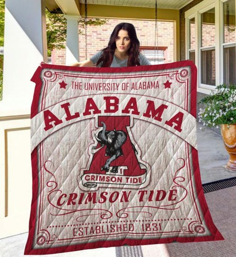 The Uni Of Alabama Ncaa Alabama Crimson Tide Collected Quilt Bedding Set with Soft Quilt Blanket