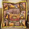 This Good things are going to happen giraffe quilt blanket is a must-have