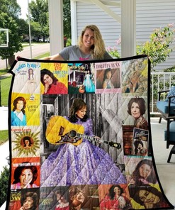Warm and Cozy Loretta Lynn Quilt Blanket, Perfect for Cold Nights