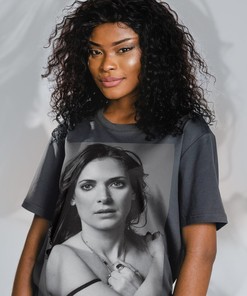 Winona Ryder Classic Movie T-Shirt with Fan Art Design