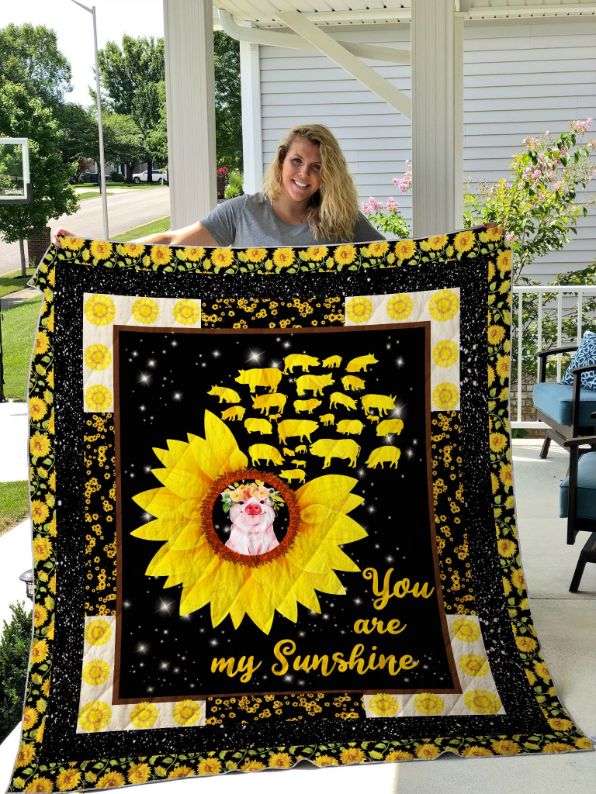 You Are My Sunshine Sunflower Quilt Blanket for Pig Lovers - Cute and Cozy Gift for Pig Lovers