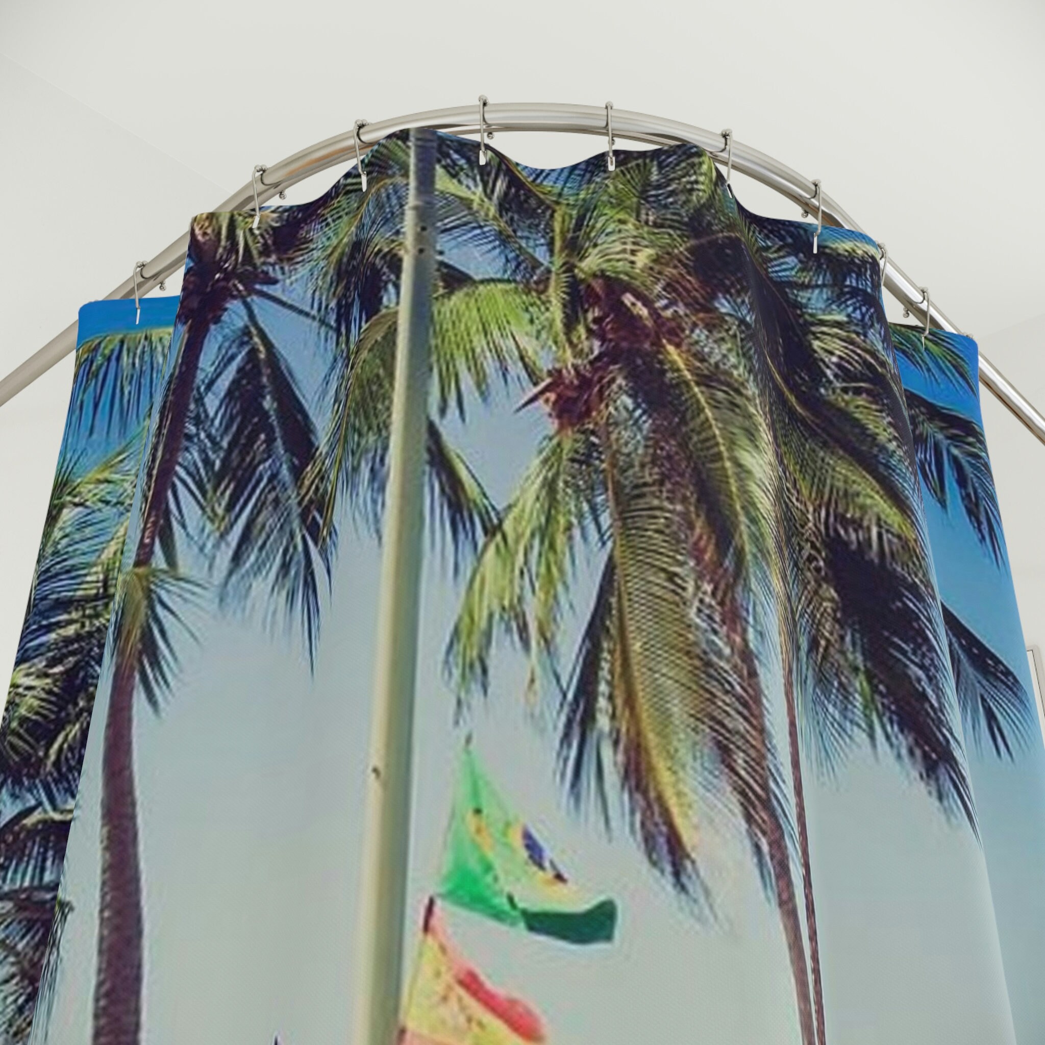 Beachy Shower Curtain With Creative Ocean-Inspired Design - Image 2