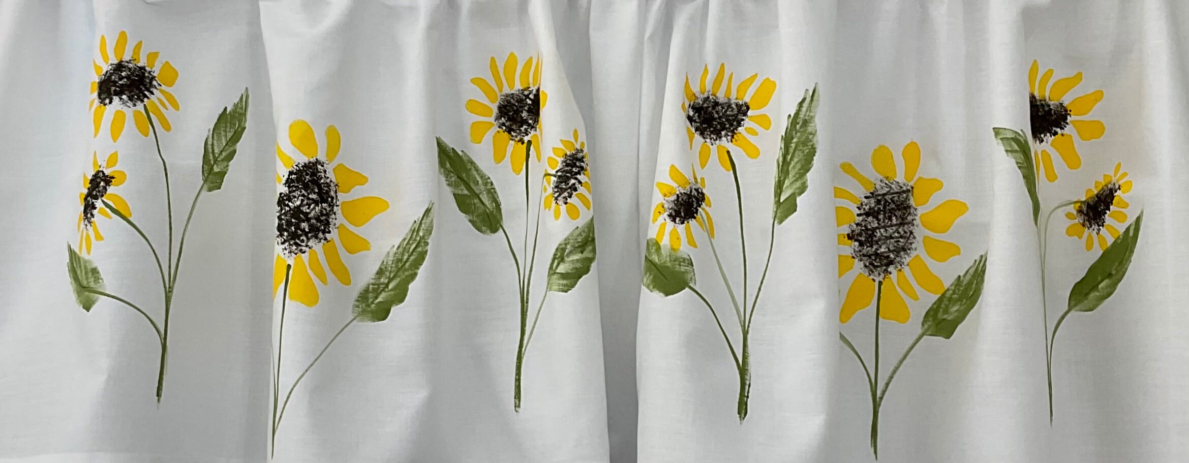 Beautiful Sunflower Valance for Window Decor