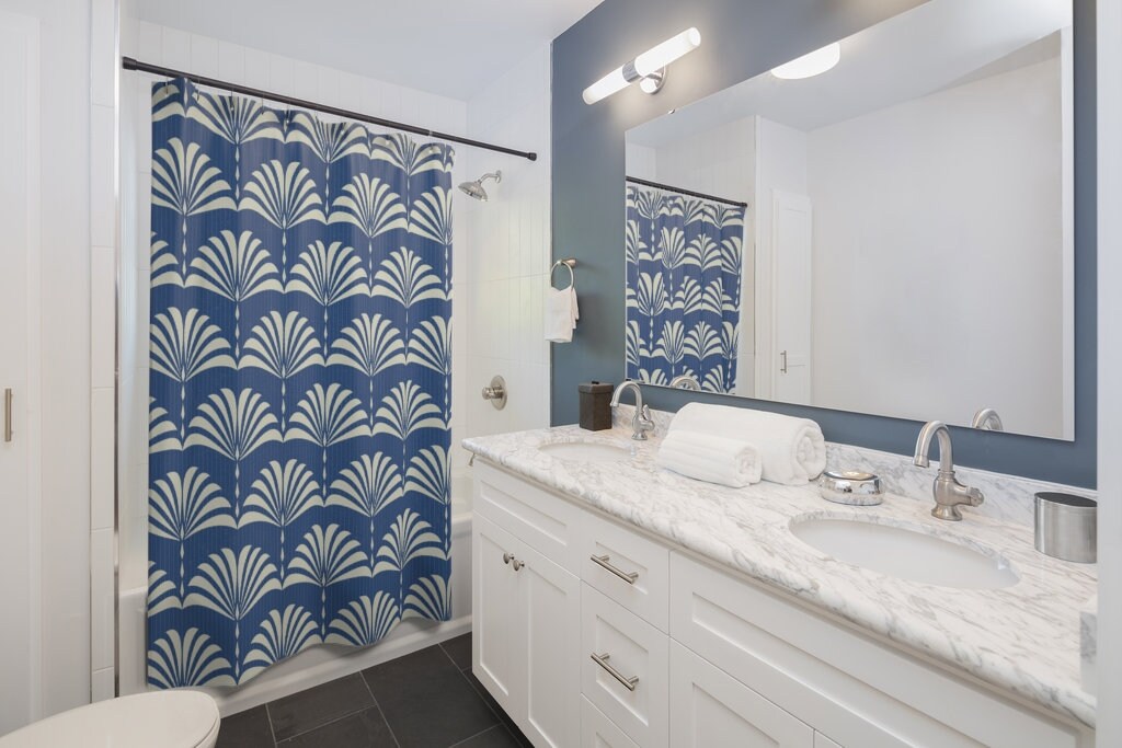 Blue & Cream Abstract Fan Pattern Art Deco Shower Curtain - Vintage Bathroom Accessory - Image 2