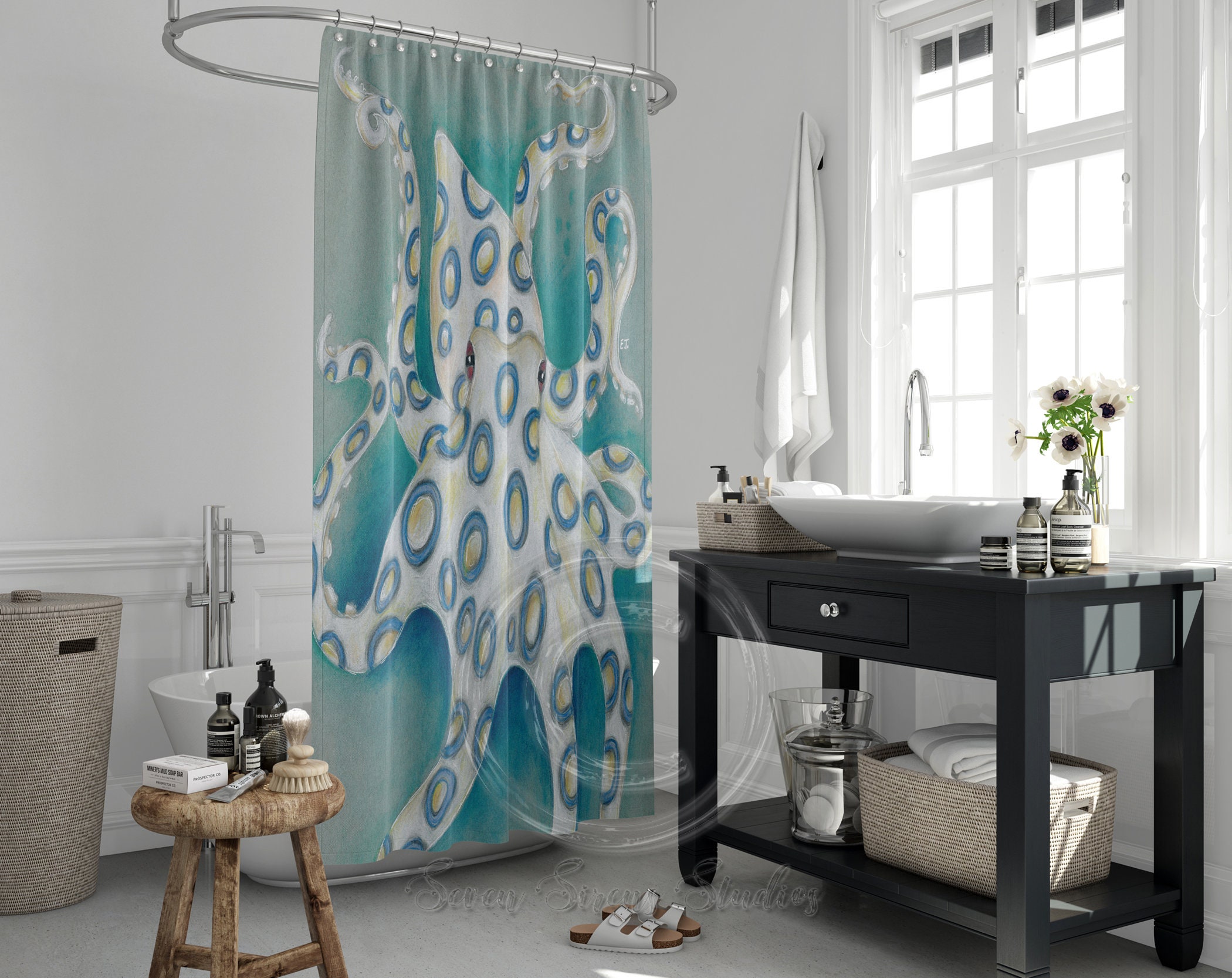 Blue Ring Octopus Art Shower Curtain, Underwater Life Bathroom Decor - Image 3