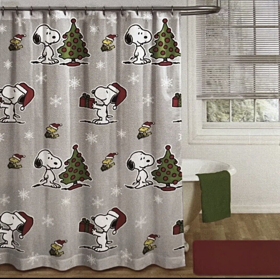 Christmas Tree Snoopy and Woodstock Shower Curtain Set - Festive Bathroom Decor