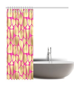 Classic Giraffe Print Shower Curtain - Retro for Bathroom Decor