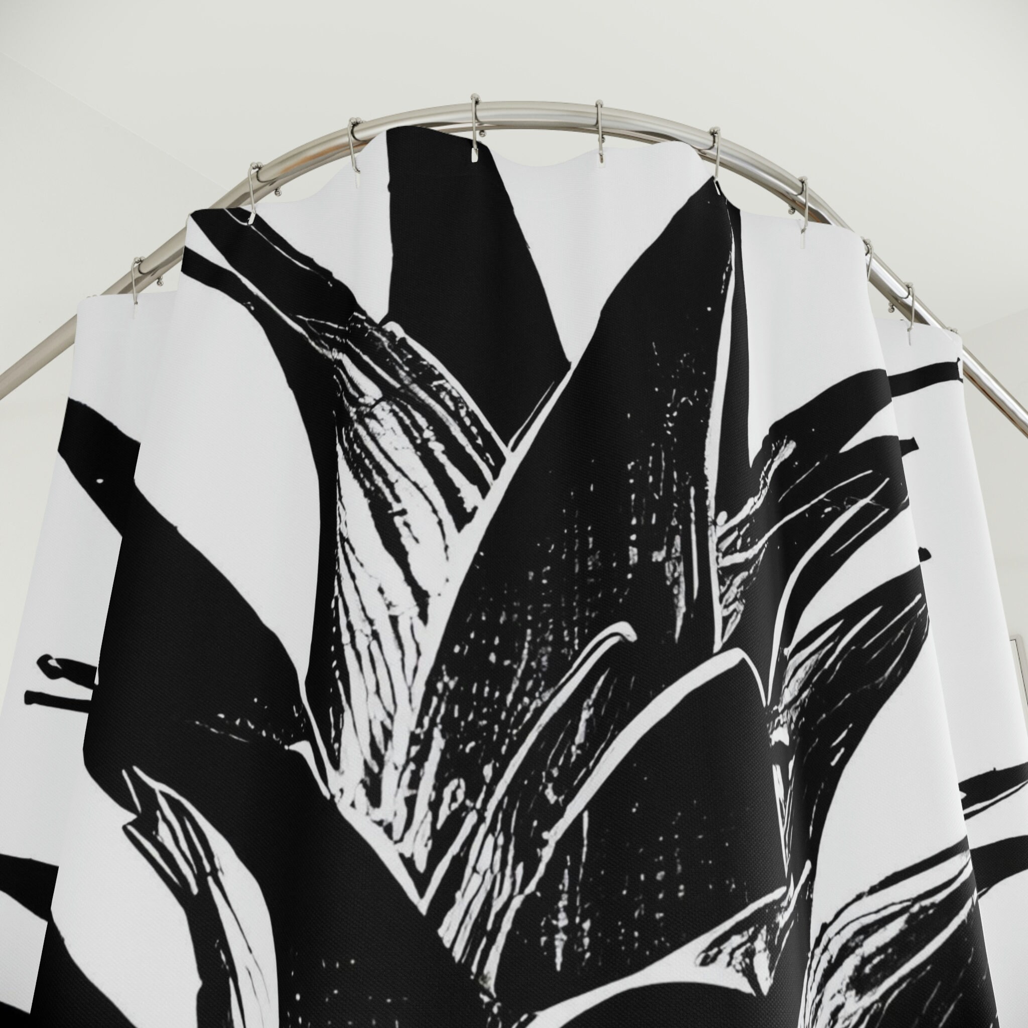 Creative Black and White Pineapple Shower Curtain