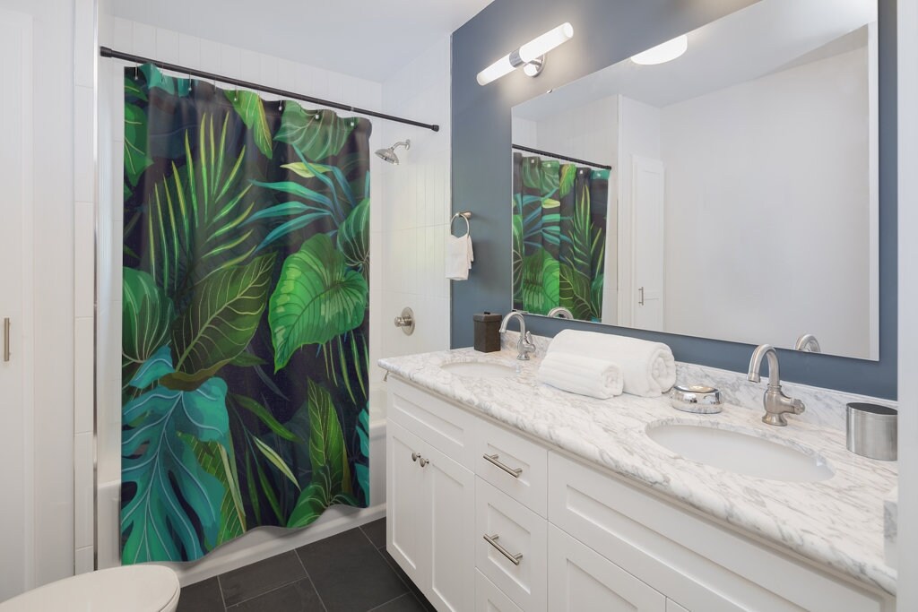 Creatively Designed Palm Leaves Art Deco Shower Curtain for Bathroom