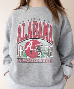 Keep it Classic and Cozy with Retro University of Alabama Vintage Crewneck Sweatshirt