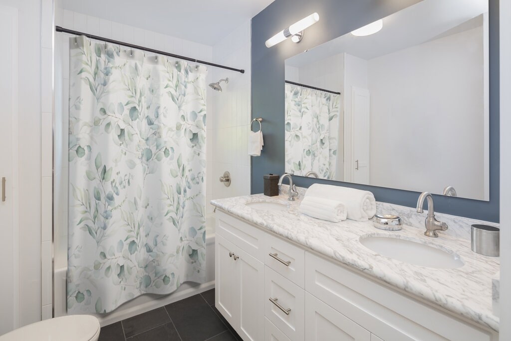 Leafy Floral Garden Print Eucalyptus Shower Curtain For Charming Bathroom Decor