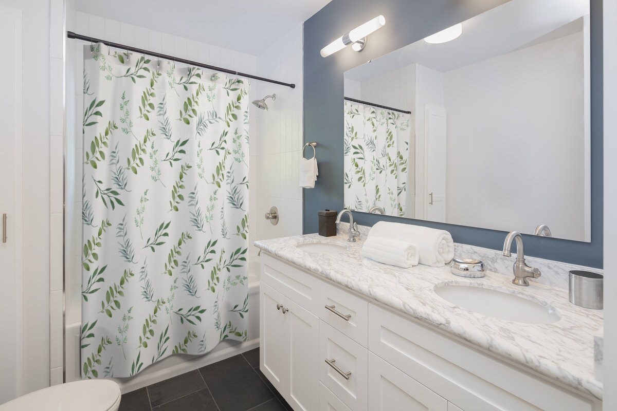 Leafy Spa Shower Curtain, Sage Green Botanical Design for Nature Lovers