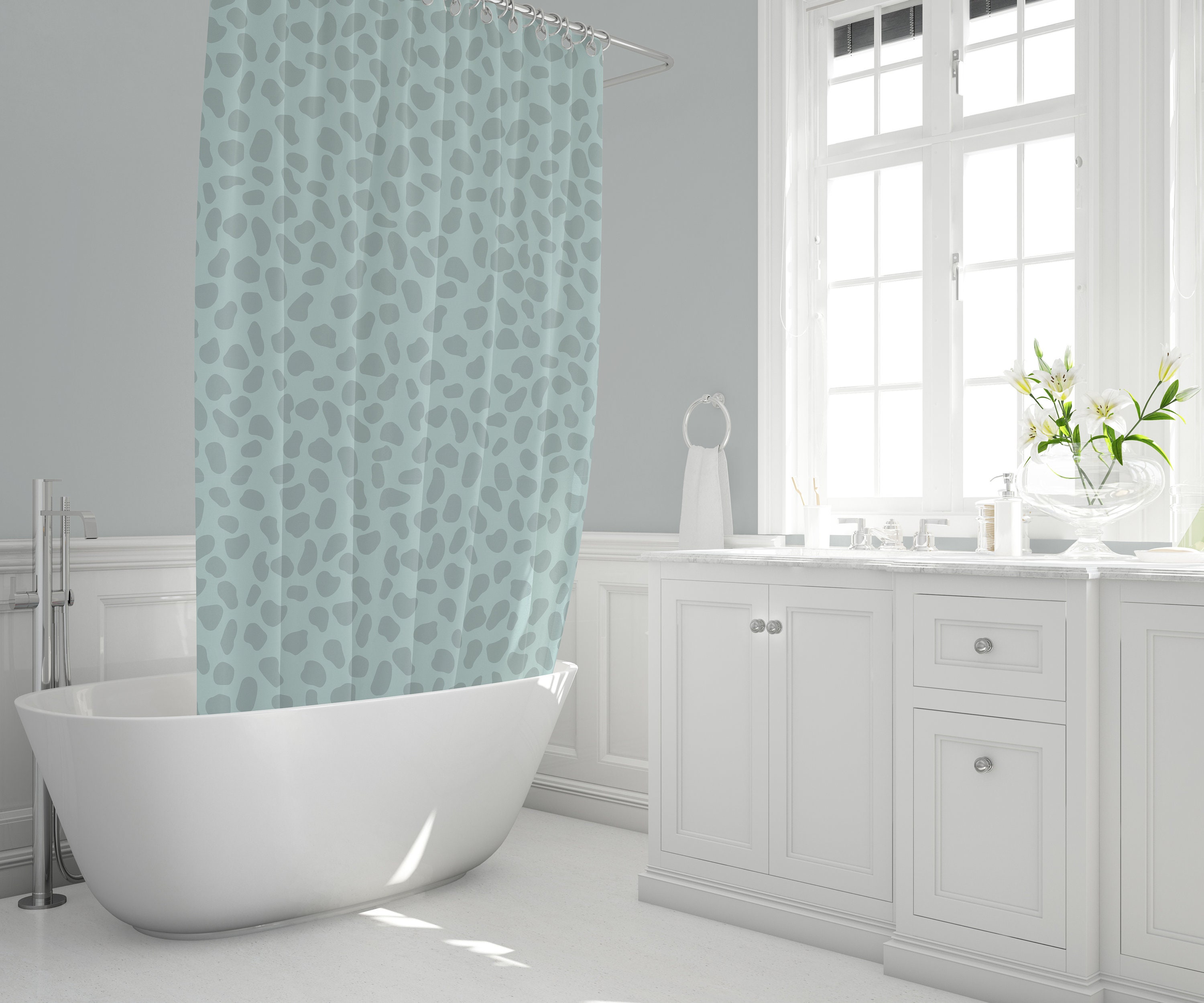 Leopard Print Animal Shower Curtain For Bathroom Decor - Image 2