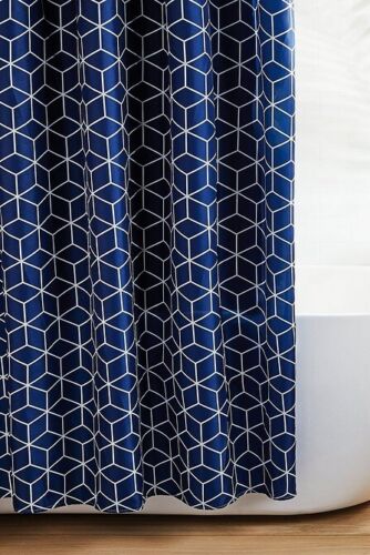 Minimalist Geometric Shower Curtain With Stripes Design - Image 3
