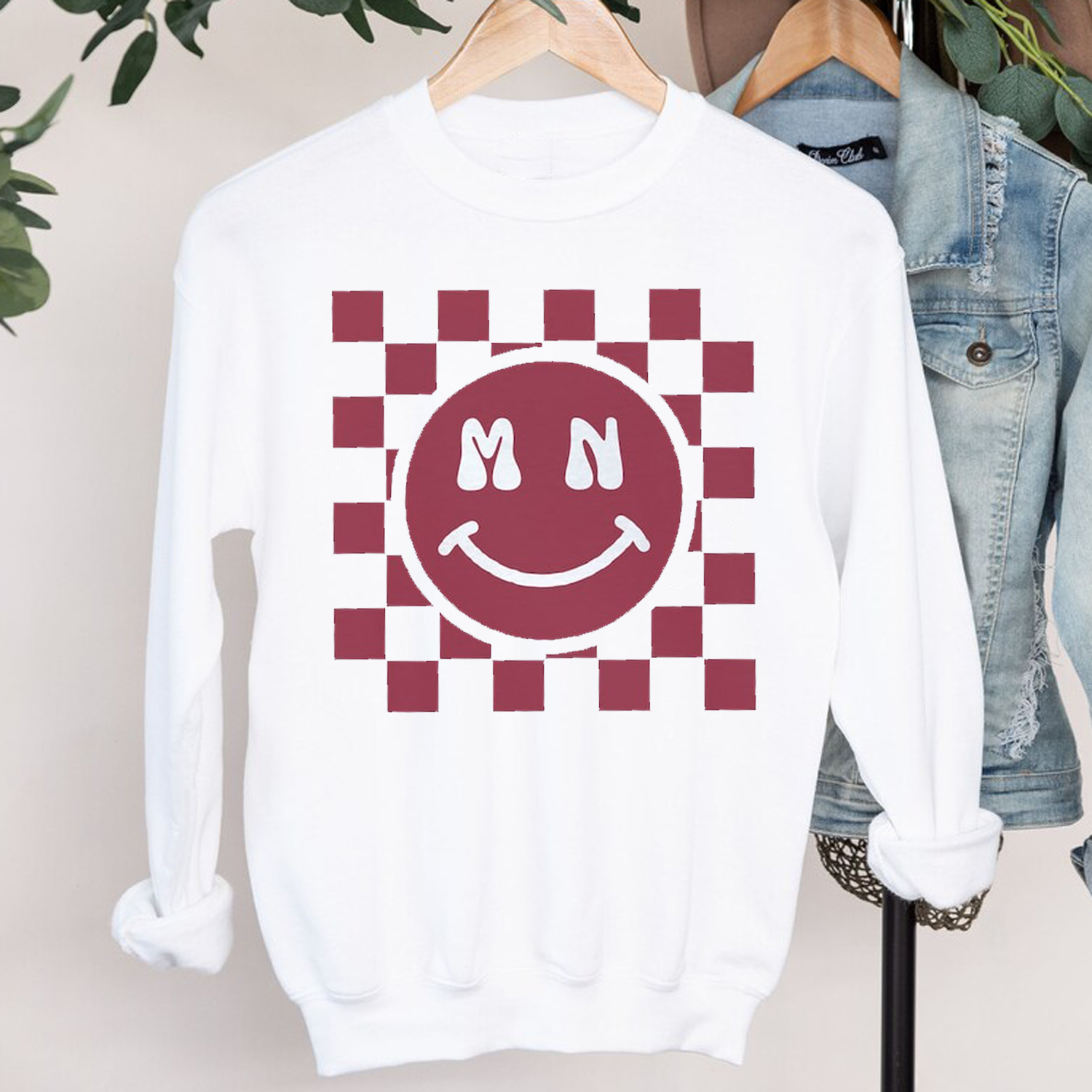 Minnesota Checkered Smiley T-Shirt - Retro Smiley Style Hoodie Sweatshirt