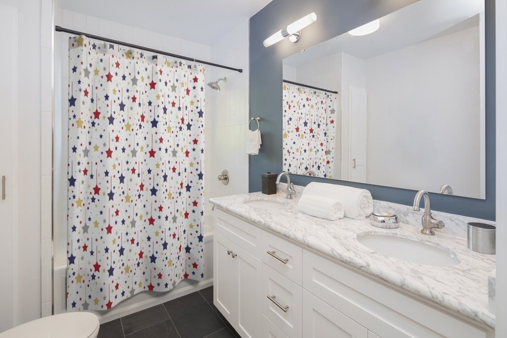 Patriotic Fireworks Stars Waterproof Fabric Shower Curtain For A Festive Bathroom Decor