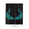 Pfau Duschvorhang for a Unique and Colorful Bathroom Design