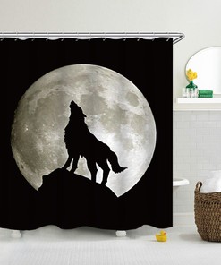 Roaring Wolf Shower Curtain - Stunning Wildlife-Inspired Bathroom Decor 