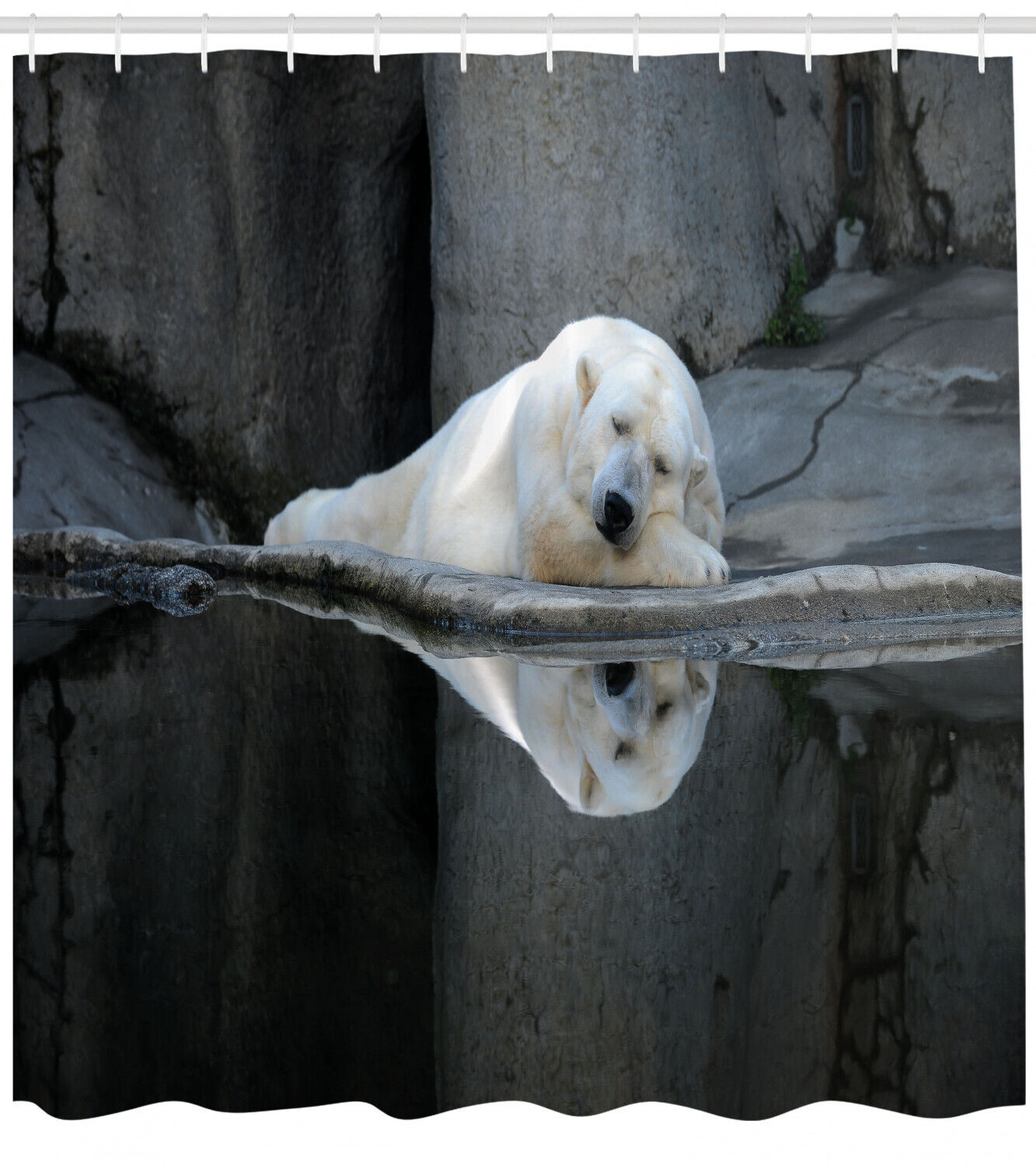 Sleeping Calm Zoo Animal Shower Curtain With Bear Print, Perfect For Nature Lovers - Image 2