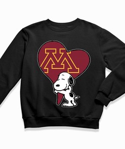 Snoopy Hugs The Heart of Minnesota Golden Gophers NCAA Sweatshirt - Men Women T-Shirt & Hoodie