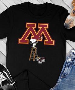 Snoopy Paints The Football Men Women Sweatshirt - NCAA Logo T-Shirt