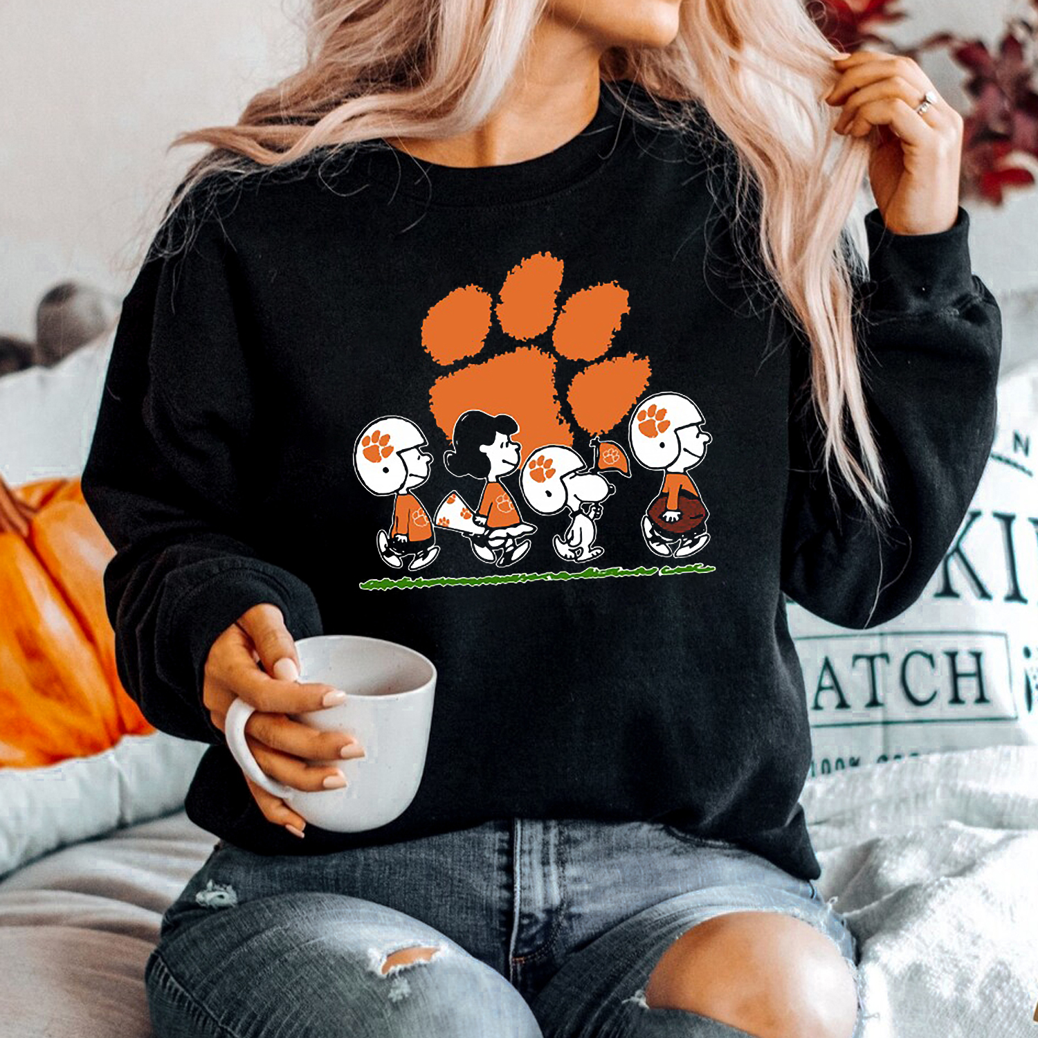 Snoopy the Peanuts Cheer for the Clemson Tigers - NCAA T-Shirt Hoodie Sweatshirt for Fans