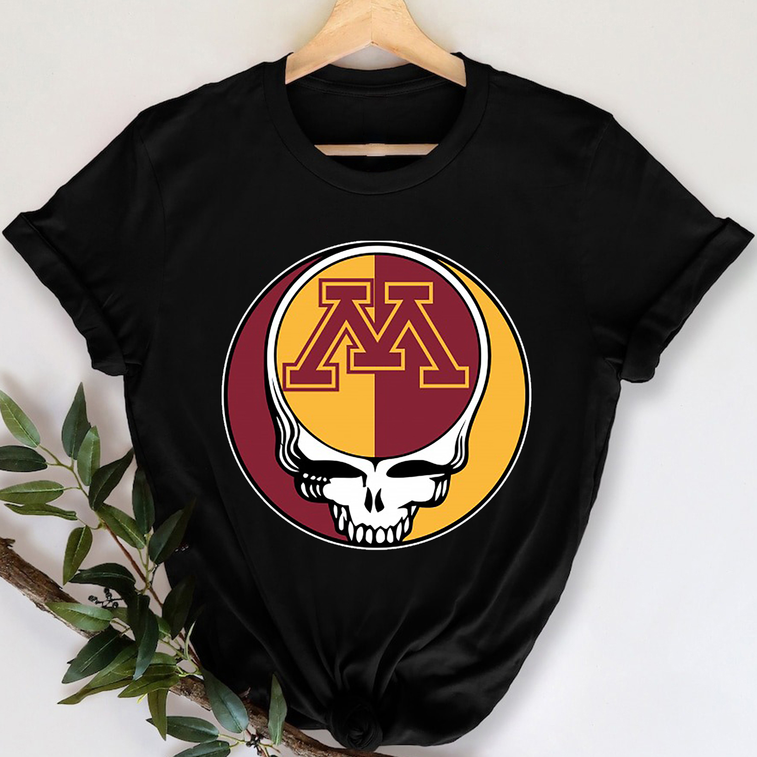The Grateful Dead Minnesota Golden Gophers Logo T-Shirt - Hoodie Sweatshirt Fan Gift