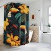 Twee Toekanvogels Shower Curtain with Blooming Flowers