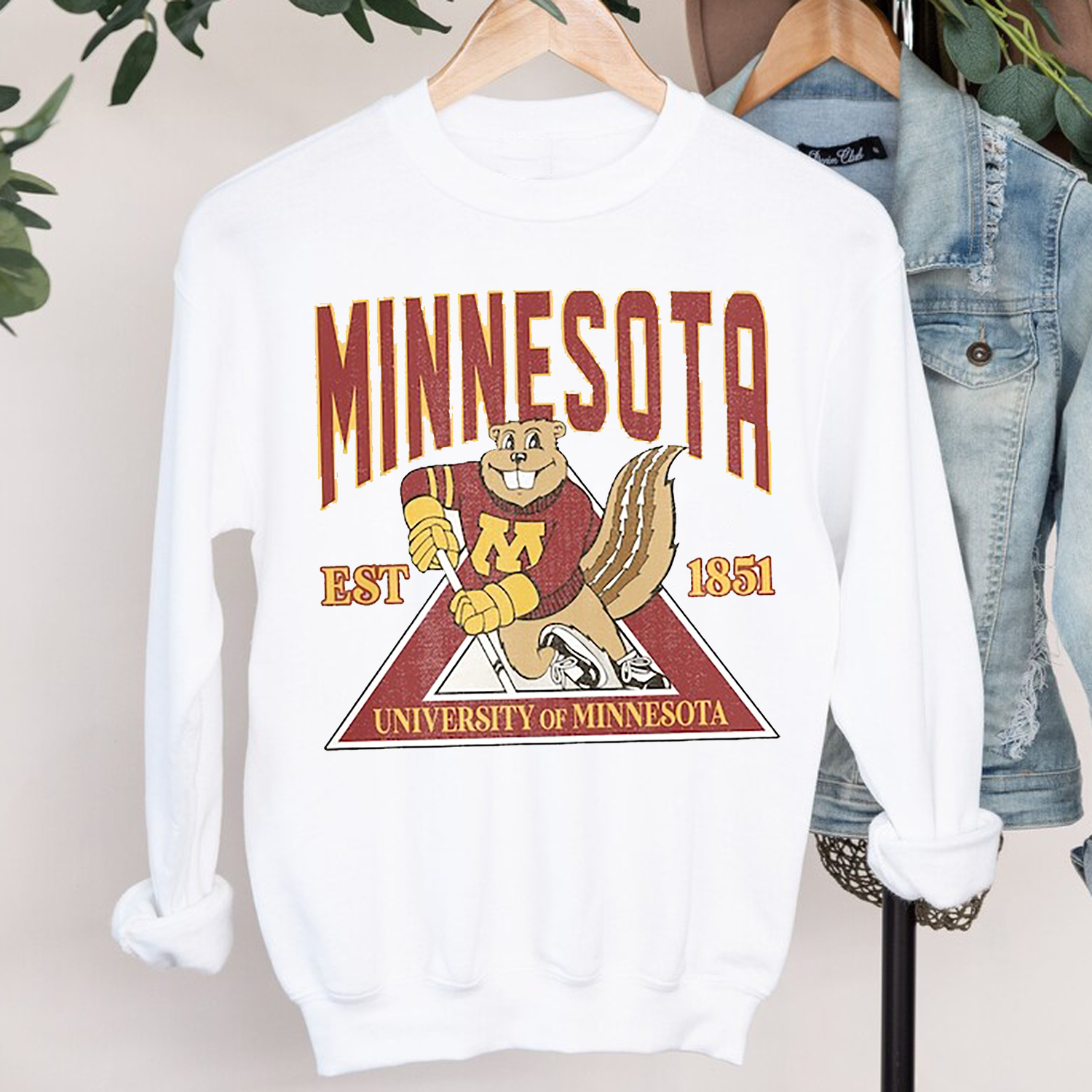 University of Minnesota Golden Gophers Shirt - NCAA Sweatshirt Vintage NCAA Shirt