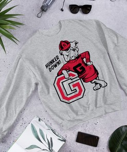 Vintage Hunker Down Tee for Fans of Georgia Bulldogs - Perfect for Fans and Students