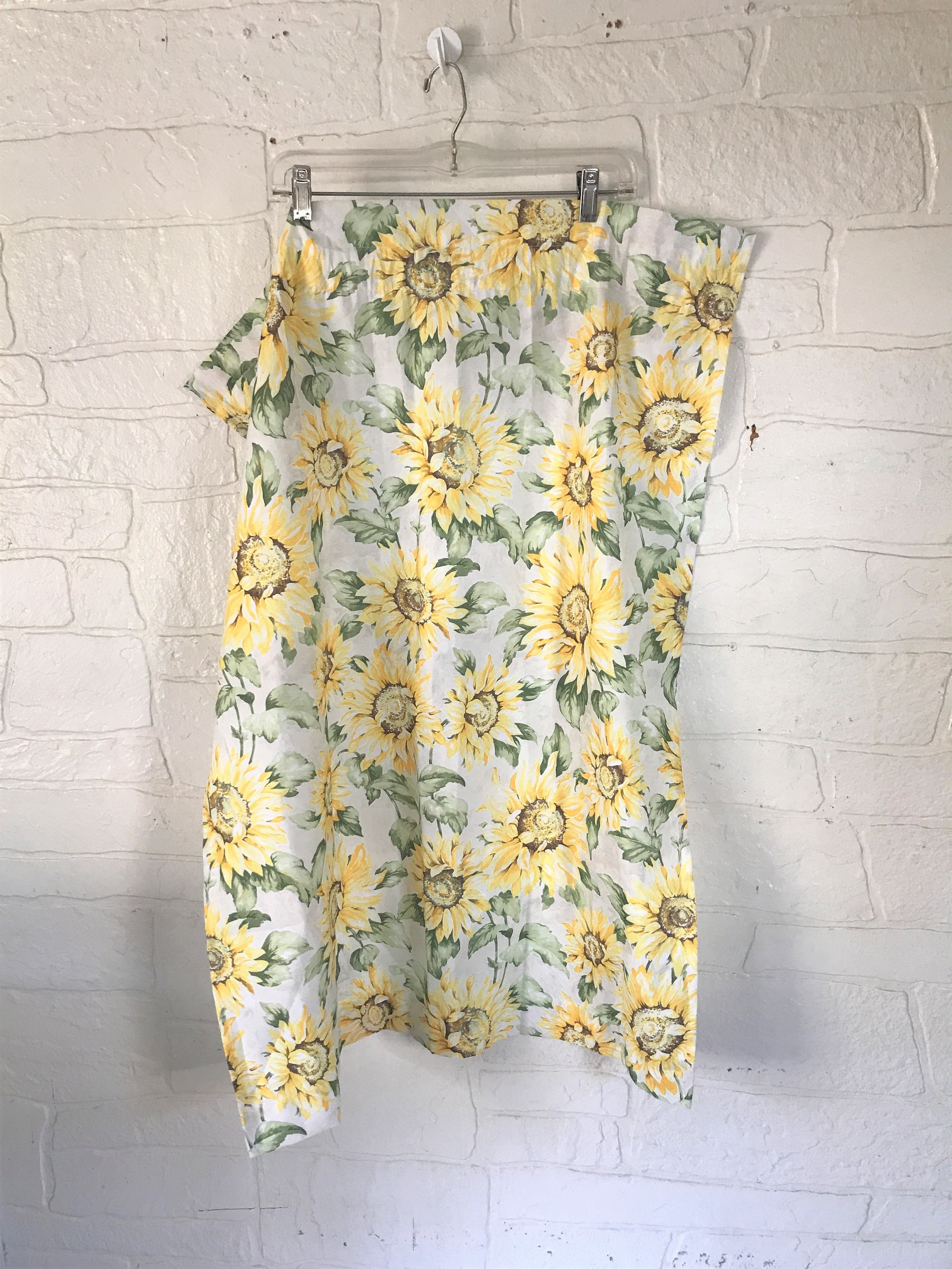 Vintage Sunflower Curtain - Yellow Kitchen and Bathroom Window Covering for a Cozy Home