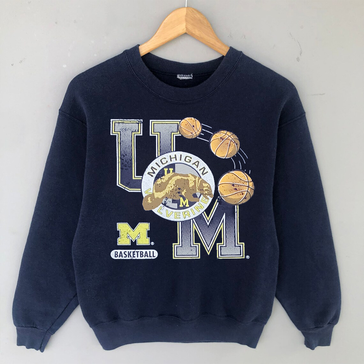 Michigan Wolverines U of M T-Shirt - NCAA Team Merchandise