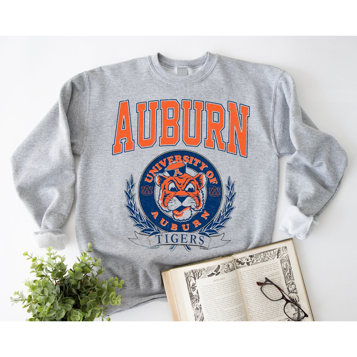 Vintage Auburn Tigers NCAA T-Shirt - Baseball College Football Sweatshirt Hoodie Fan Gift