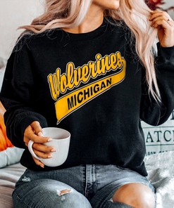 Vintage Michigan Wolverines Crewneck Sweatshirt - Retro NCAA Fan Apparel