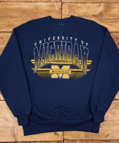 Vintage Michigan Wolverines T-Shirt - NCAA Team Merchandise