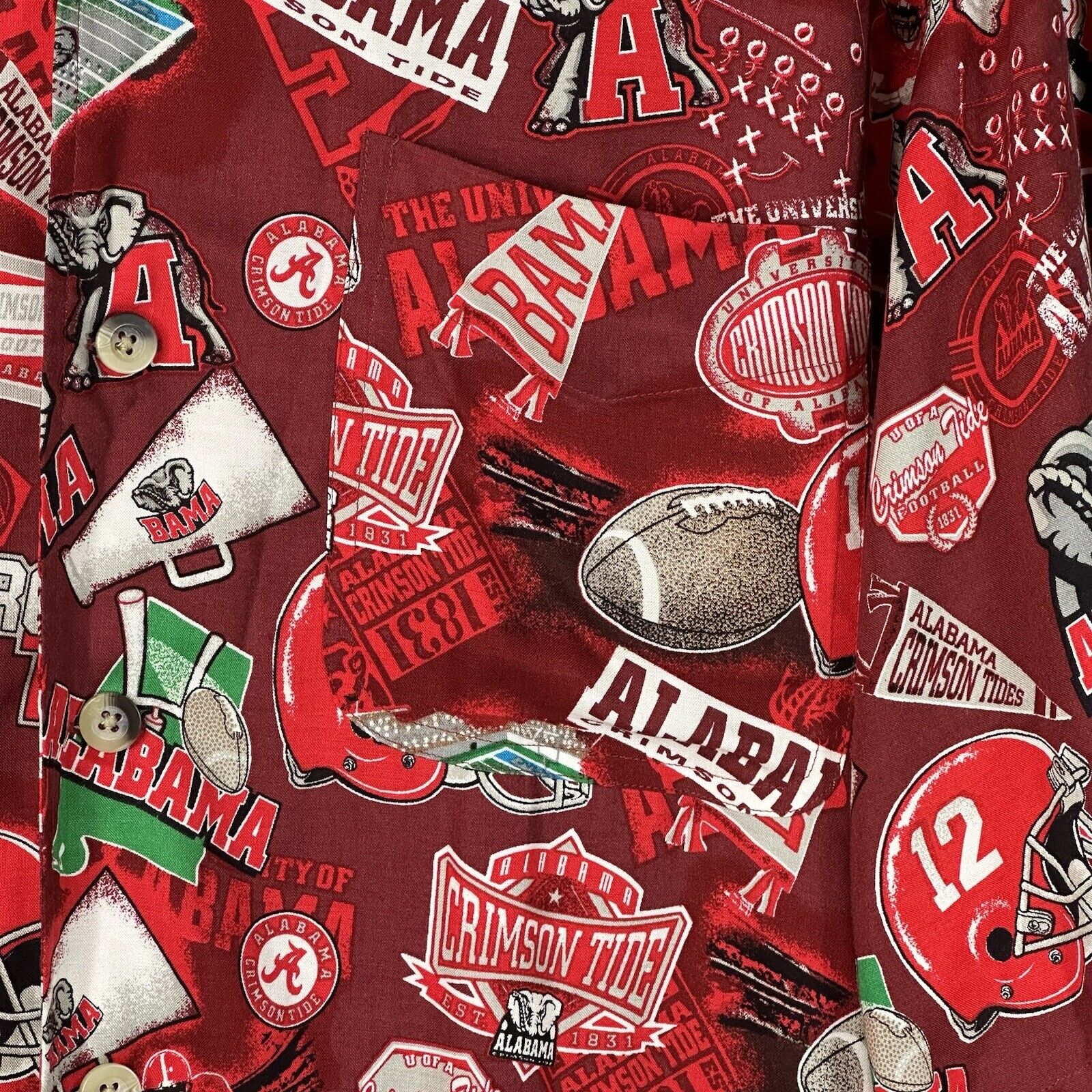 Alabama Crimson Tide Hawaiian Button Up Shirt for NCAA Fans