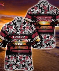 Arkansas Razorbacks Floral Patterned Hawaiian Shirt - Perfect for Sports Enthusiasts