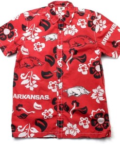 Get the Best of Both Worlds with Wes and Willy Floral Shirt
Perfect for Beach and City Wear