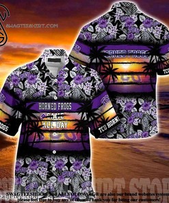 High-Quality TCU Horned Frogs Hibiscus Pattern Hawaiian Shirt for Sports Fans