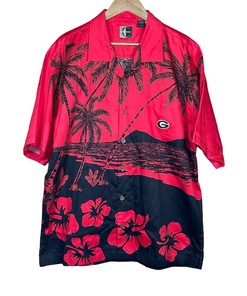 Large Cotton Short Sleeve Hawaiian Button-Up Georgia Bulldogs Shirt - Trendy and Stylish 