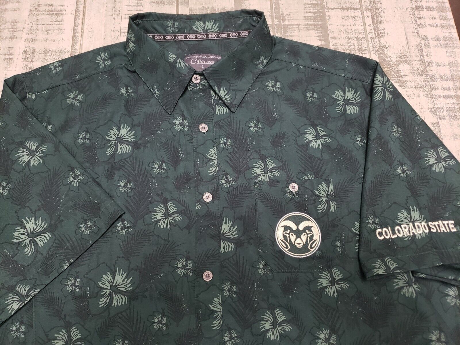 NCAA Colorado Buffaloes Parrot Hawaiian Shirt - Must-Have For Fans