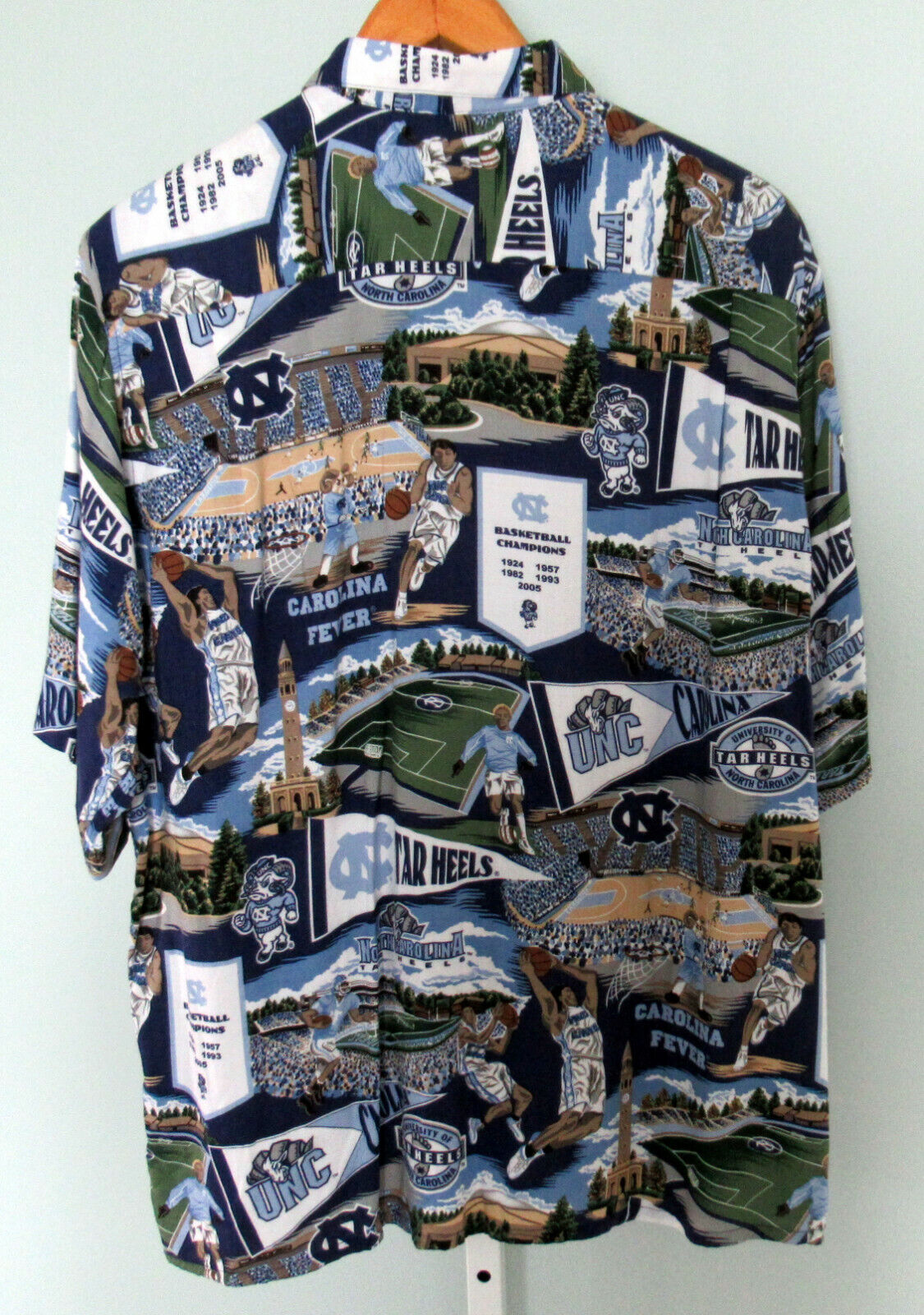 Reyn Spooner NCAA North Carolina Tar Heels Hawaiian Rayon Shirt - Perfect for Fans