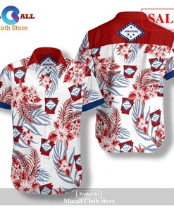 Show Your Love for Arkansas Razorbacks with this Cool Hawaiian Shirt for Men and Women